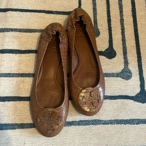 Tory Burch croc embossed leather ballet flats. Size 10